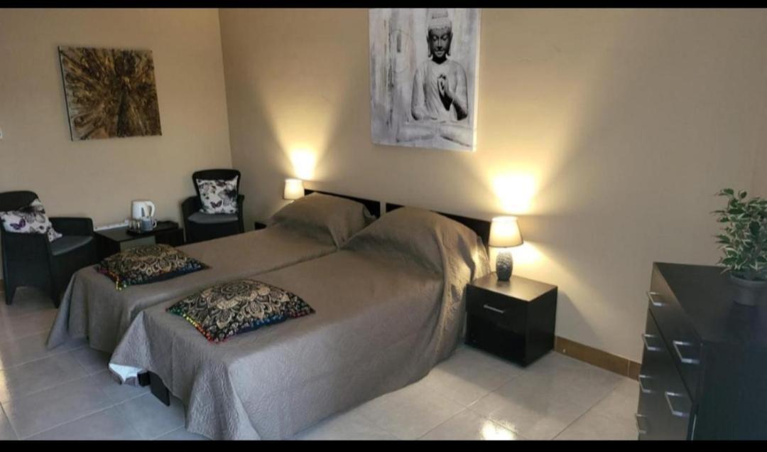 Lotus Guest House Malta Gzira Стая снимка