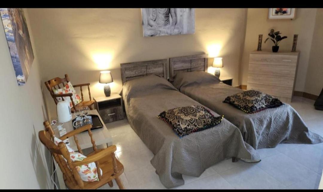 Lotus Guest House Malta Gzira Екстериор снимка